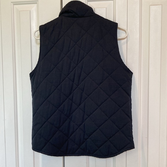 NWOT - Thread & Supply quilted vest. Size Medium. - Picture 2 of 13
